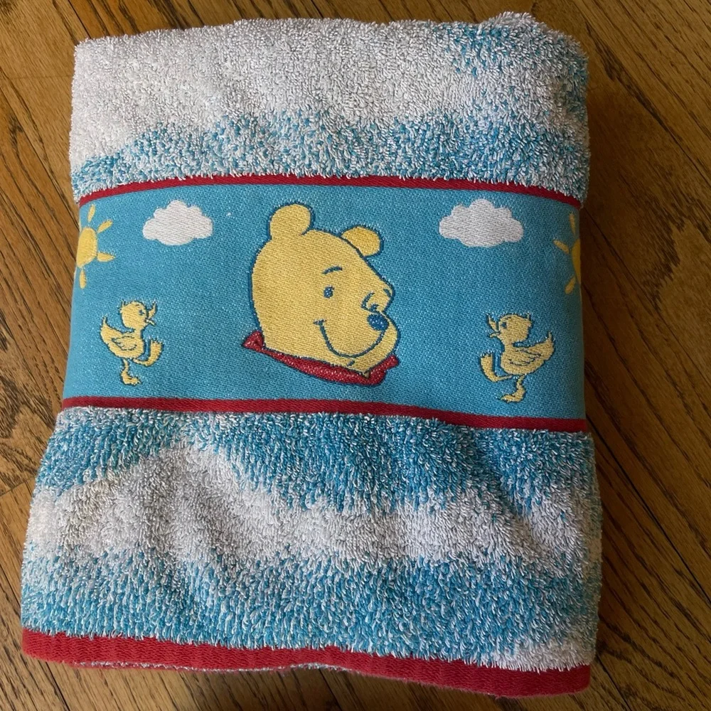 Winnie the Pooh 2 Piece Bath Set Bath Towel and Hand Towel Ducks Clouds